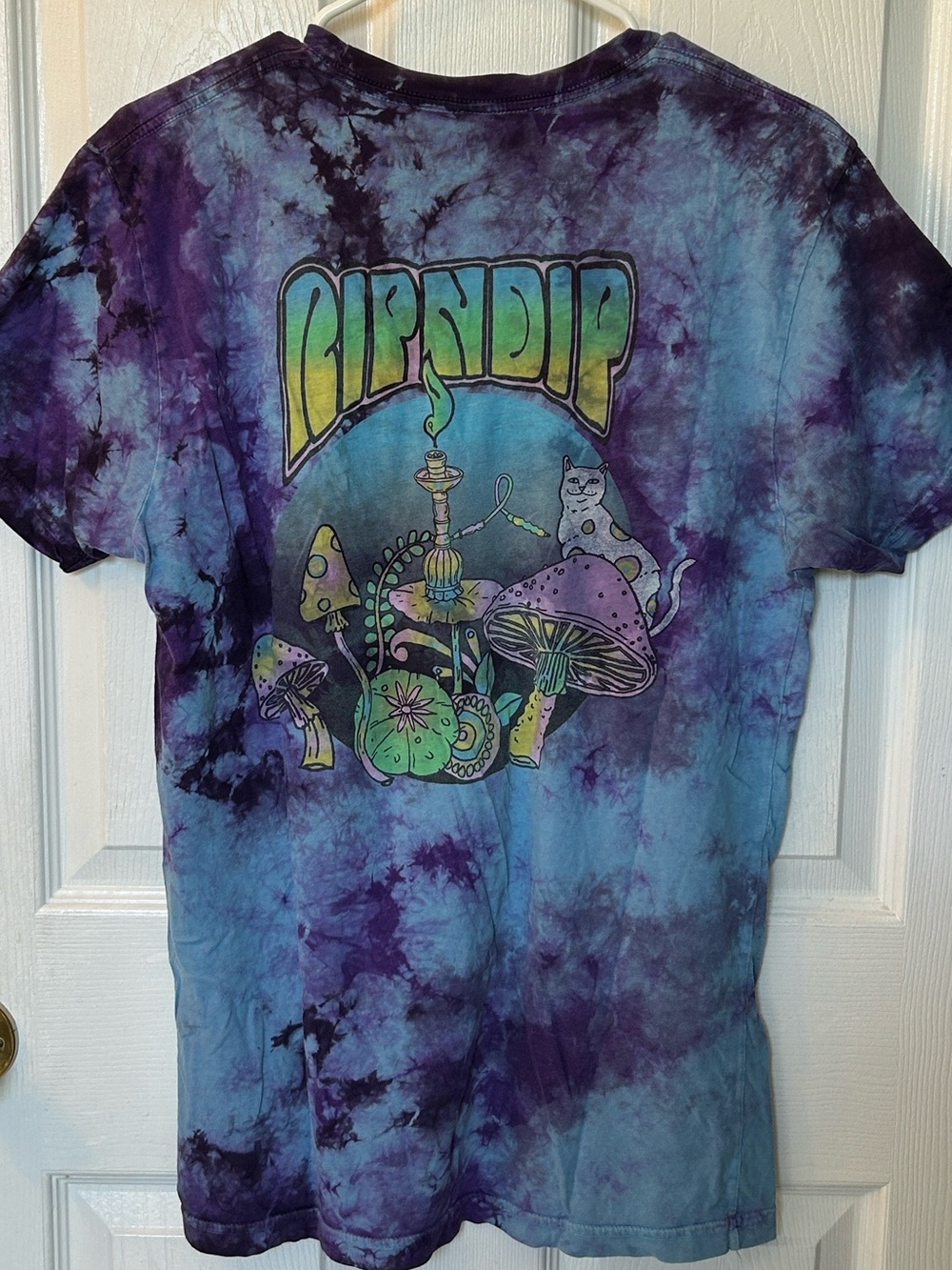 RipNDip Tie-Dye Pocket Tee with cat and mushroom graphics medium